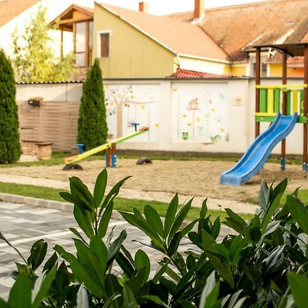 Sárvár Platina Apartman 아파트 외부 사진